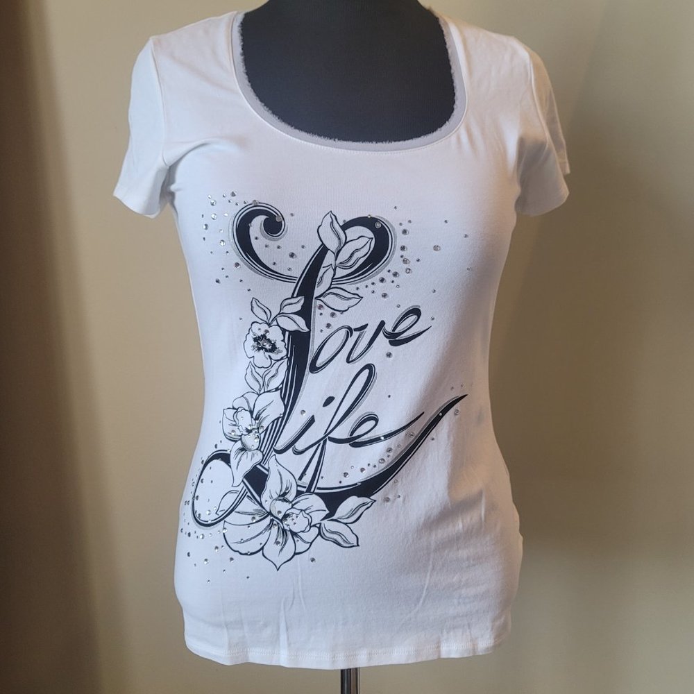 White House Black Market White Embellished Tee T-Shirt Top Love Life Worn Once